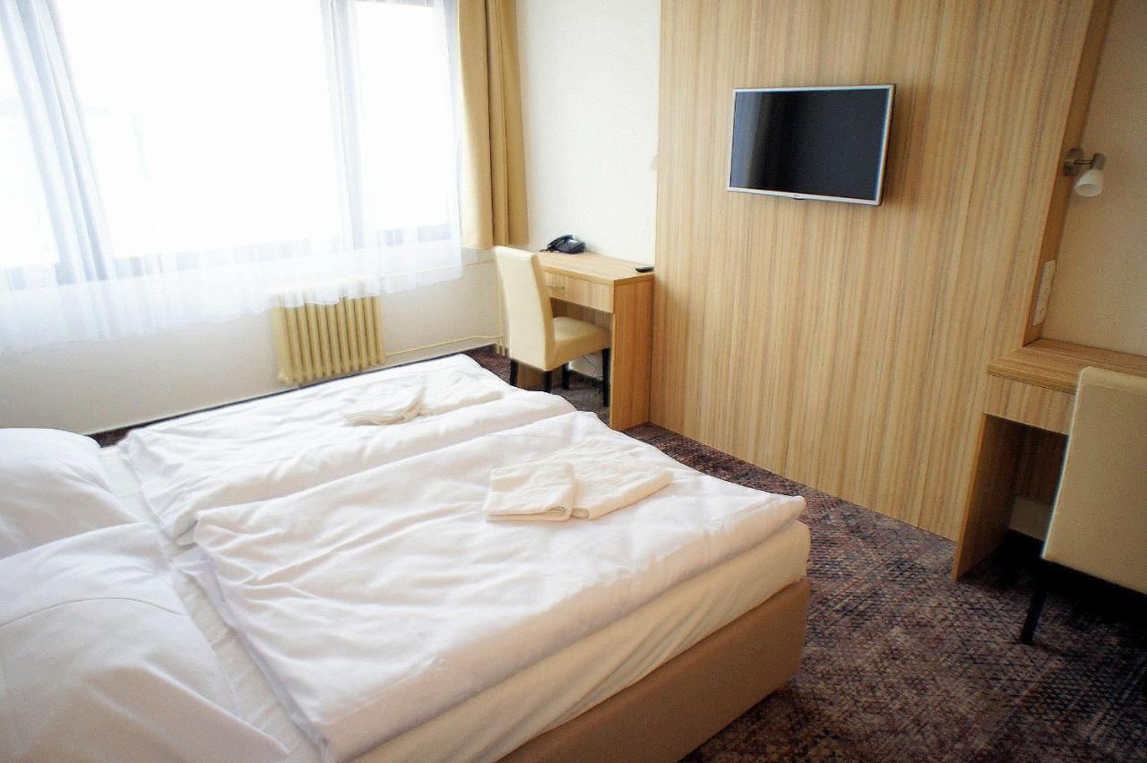 Hotel Labe Pardubice Luaran gambar